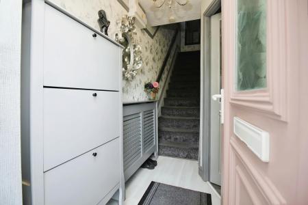 4 bedroom Semi-detached house for sale in Grosvenor Close, Glen Parva, LE2