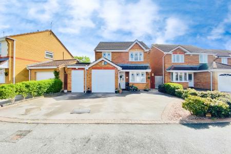 3 bedroom Detached house for sale in Guinevere Way, Leicester Forest East, LE3