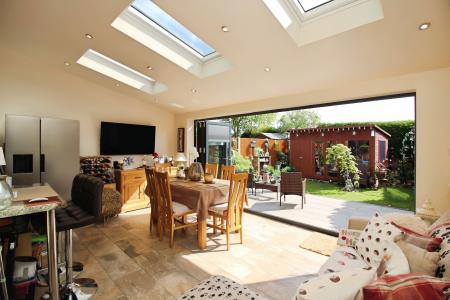 3 bedroom Detached house for sale in Guinevere Way, Leicester Forest East, LE3