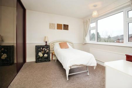 3 bedroom Detached house for sale in Harecroft Crescent, Sapcote, LE9