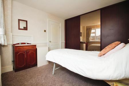 3 bedroom Detached house for sale in Harecroft Crescent, Sapcote, LE9