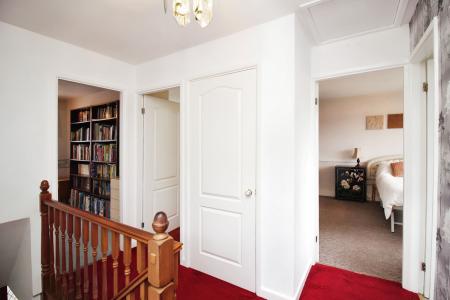 3 bedroom Detached house for sale in Harecroft Crescent, Sapcote, LE9