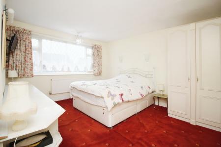 3 bedroom Detached house for sale in Harecroft Crescent, Sapcote, LE9
