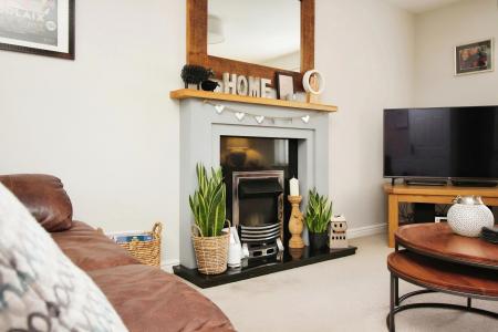 4 bedroom Detached house for sale in Hastings Meadow Close, Kirby Muxloe, LE9