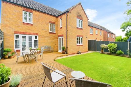 4 bedroom Detached house for sale in Hastings Meadow Close, Kirby Muxloe, LE9