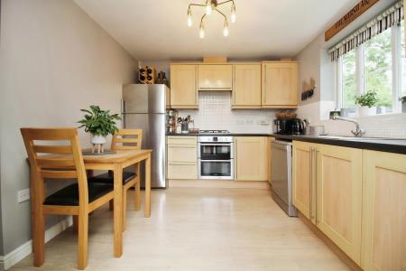 4 bedroom Detached house for sale in Hastings Meadow Close, Kirby Muxloe, LE9
