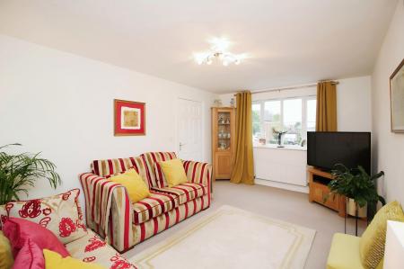 4 bedroom Detached house for sale in Hastings Meadow Close, Kirby Muxloe, LE9