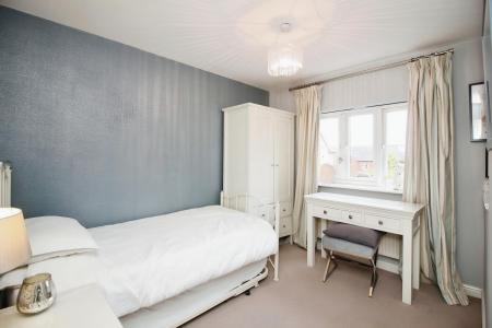 4 bedroom Detached house for sale in Hastings Meadow Close, Kirby Muxloe, LE9