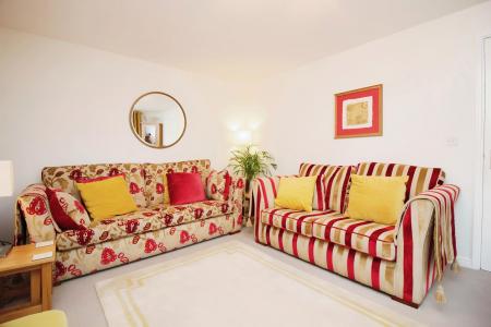4 bedroom Detached house for sale in Hastings Meadow Close, Kirby Muxloe, LE9