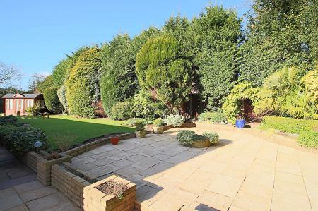 4 bedroom Detached bungalow for sale in Hayes End, Desford, LE9