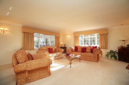 4 bedroom Detached bungalow for sale in Hayes End, Desford, LE9