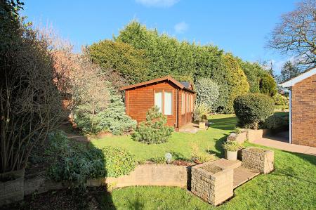4 bedroom Detached bungalow for sale in Hayes End, Desford, LE9