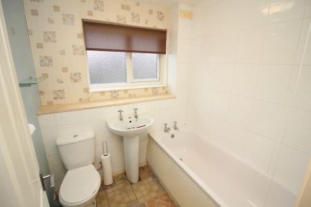 1 bedroom Terraced House for sale in Heatherbrook Road, Leicester, LE4