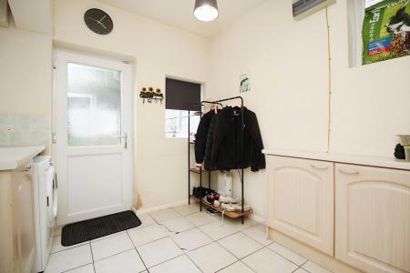 2 bedroom Semi-detached house for sale in Helena Crescent, Leicester, LE4