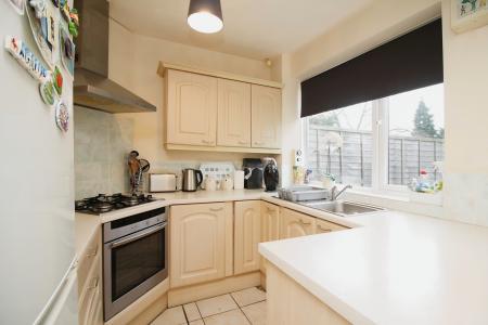 2 bedroom Semi-detached house for sale in Helena Crescent, Leicester, LE4