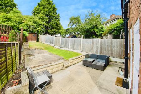 2 bedroom Semi-detached house for sale in Helena Crescent, Leicester, LE4