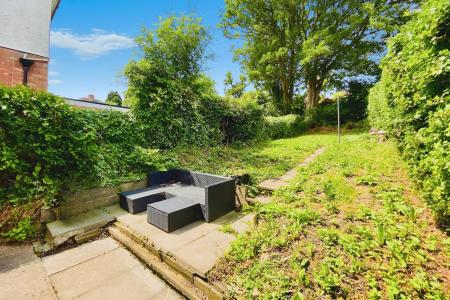 2 bedroom End of terrace house for sale in Helena Crescent, Off Halifax Drive, Leicester, LE4