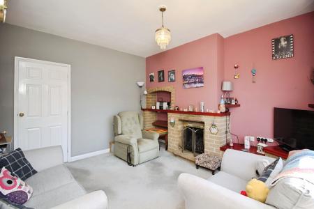 2 bedroom Semi-detached house for sale in Helena Crescent, Leicester, LE4