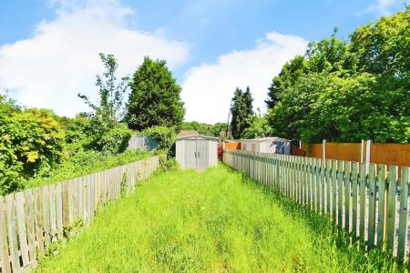 2 bedroom Semi-detached house for sale in Helena Crescent, Leicester, LE4