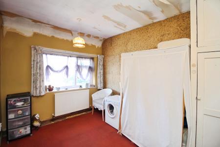 2 bedroom Semi-detached house for sale in Helena Crescent, Leicester, LE4