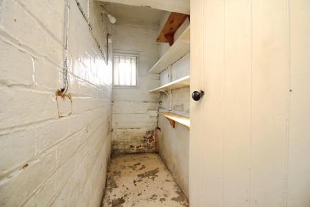 3 bedroom Semi-detached house for sale in Hinckley Road, Leicester Forest East, LE3