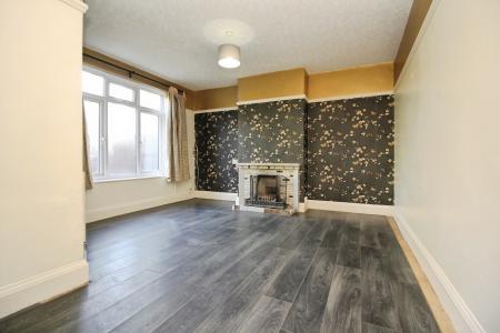 3 bedroom Semi-detached house for sale in Hinckley Road, Leicester Forest East, LE3