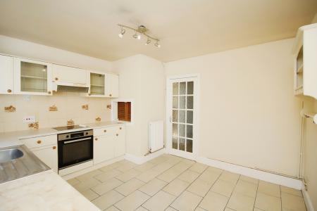 3 bedroom Semi-detached house for sale in Hinckley Road, Leicester Forest East, LE3