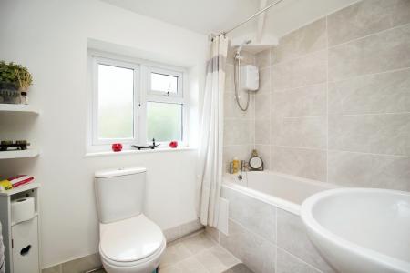 2 bedroom End of terrace house for sale in Hockley Farm Road, Leicester, LE3