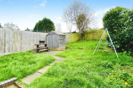 2 bedroom End of terrace house for sale in Hockley Farm Road, Leicester, LE3