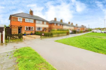 3 bedroom Semi-detached house for sale in Hockley Farm Road, Braunstone, LE3