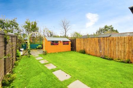 3 bedroom Semi-detached house for sale in Hockley Farm Road, Braunstone, LE3