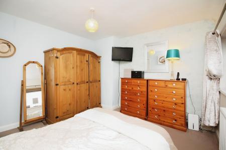 3 bedroom Semi-detached house for sale in Hockley Farm Road, Braunstone, LE3