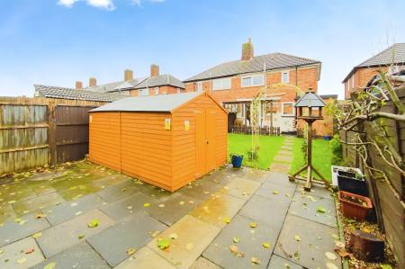 3 bedroom Semi-detached house for sale in Hockley Farm Road, Braunstone, LE3