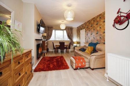 3 bedroom Semi-detached house for sale in Hockley Farm Road, Braunstone, LE3