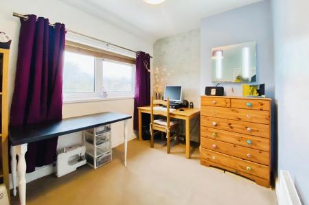 3 bedroom Semi-detached house for sale in Hockley Farm Road, Braunstone, LE3