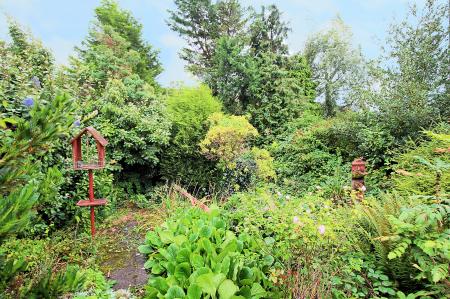 2 bedroom Semi-detached bungalow for sale in Holmfield Avenue West, Off Braunstone Lane, Leicester