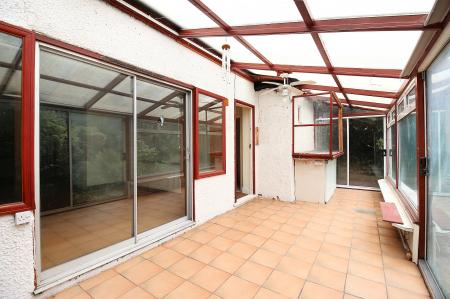 2 bedroom Semi-detached bungalow for sale in Holmfield Avenue West, Off Braunstone Lane, Leicester