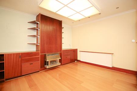 2 bedroom Semi-detached bungalow for sale in Holmfield Avenue West, Off Braunstone Lane, Leicester