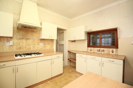 2 bedroom Semi-detached bungalow for sale in Holmfield Avenue West, Off Braunstone Lane, Leicester