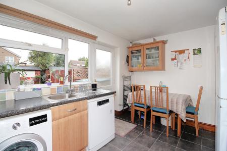 2 bedroom Semi-detached house for sale in Huggett Close, Rushey Mead, LE4