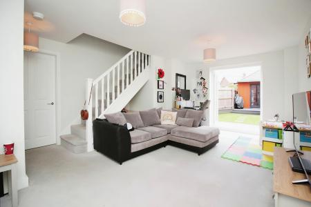 2 bedroom Semi-detached house for sale in Irvine Crescent, Lubbesthorpe, LE19