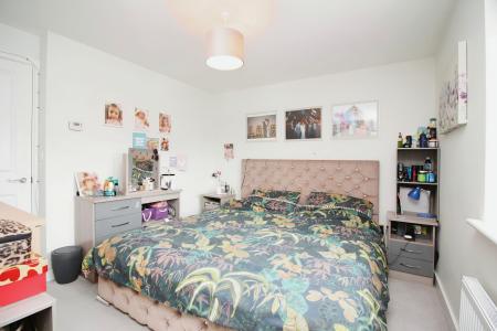 2 bedroom Semi-detached house for sale in Irvine Crescent, Lubbesthorpe, LE19