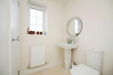 4 bedroom Detached house for sale in Isla Drive, Lubbesthorpe, LE19