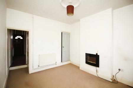 3 bedroom Terraced House for sale in Ivanhoe Street, Leicester, LE3