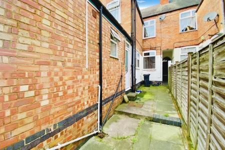 3 bedroom Terraced House for sale in Ivanhoe Street, Leicester, LE3