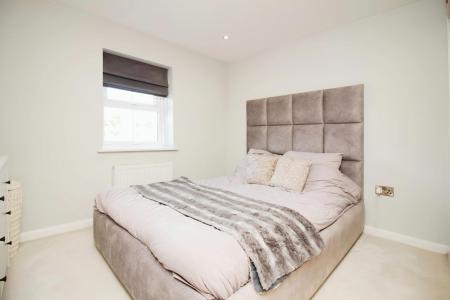 2 bedroom Coach House for sale in Ivy House Close, Sapcote, LE9