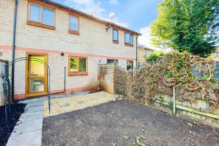 2 bedroom Terraced House for sale in Keats Close, Earl Shilton, LE9