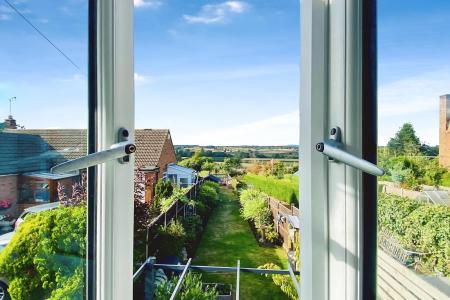 2 bedroom Semi-detached house for sale in Keats Lane, Earl Shilton, LE9
