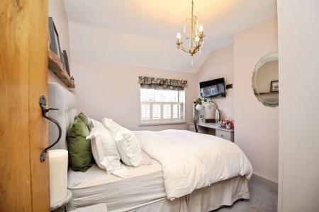 2 bedroom Semi-detached house for sale in Keats Lane, Earl Shilton, LE9