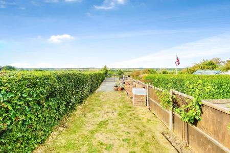 2 bedroom Semi-detached house for sale in Keats Lane, Earl Shilton, LE9